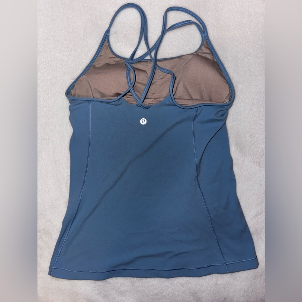 Lululemon tank top athletic wi the short bra included